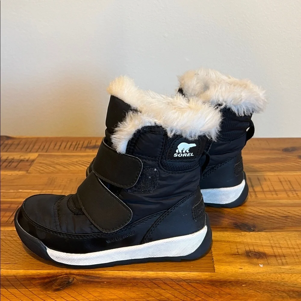 Sorel Black Winter Boots with Faux Fur Trim